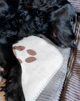 Kuscheldecke mit Pfotenabdruck
